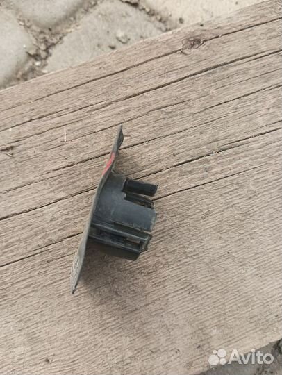 Дежатель парктроника бампера Mercedes-Benz C-Class