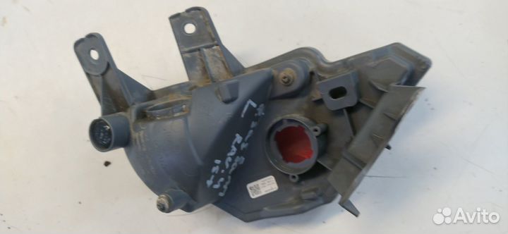 Фара птф задняя левая Toyota RAV4 CA40 дефект