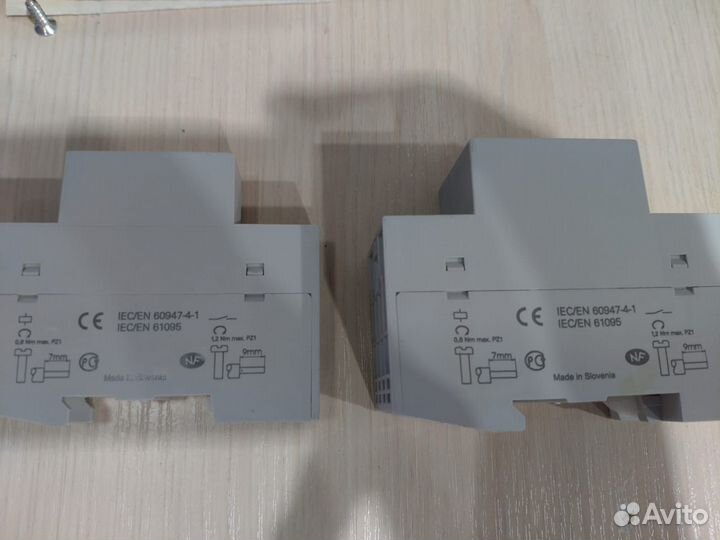 Модульные контакторы siemens 230v 4NO и 2NO