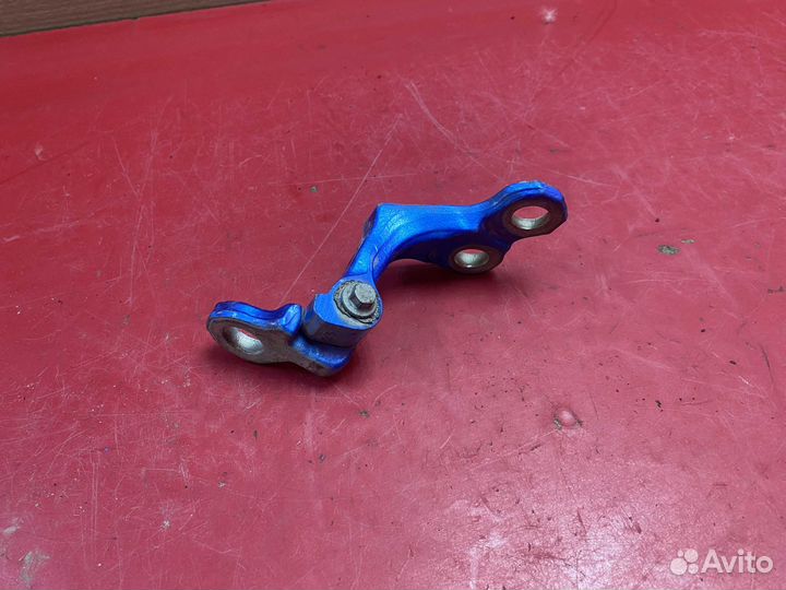 Петля двери задней левой 5012218 Ford Focus 2 CB4