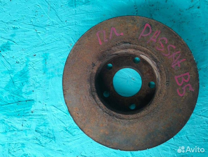 Тормозной диск передний VW Passat B5