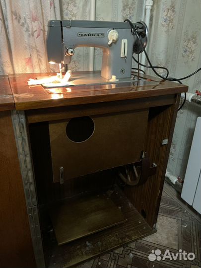 Швейная машина Чайка 2 рабочая