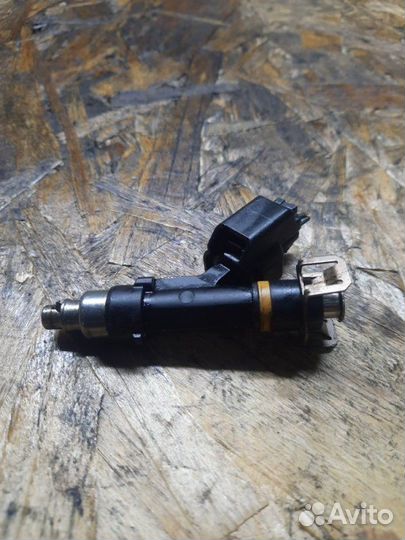 Форсунка Mazda 6 хэтчбэк 5 дв. 2.0 LF17 2008