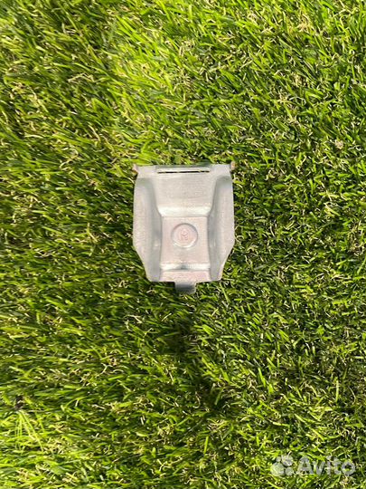 Кронштейн (крепление) Buick Encore GX 2023