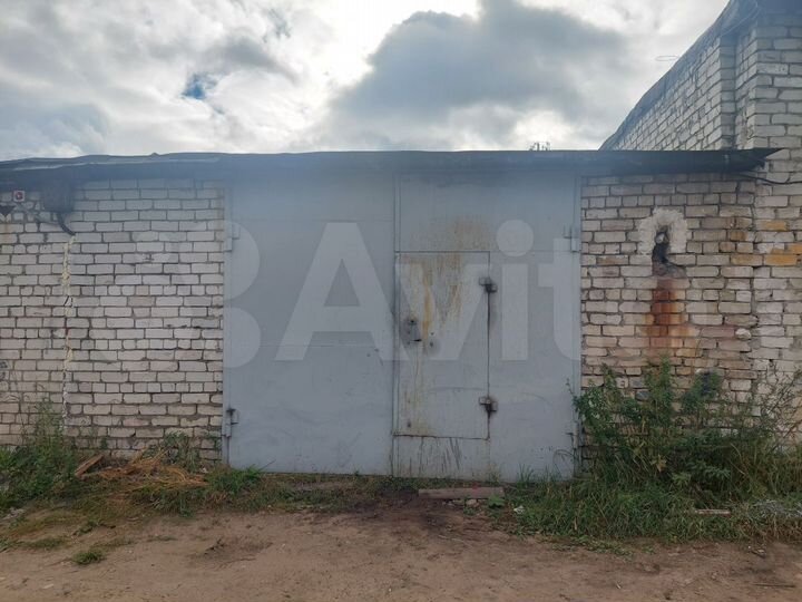 Гараж, > 30 м²