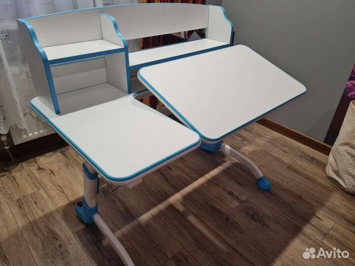 Парта (письменный стол) FunDesk Amare II