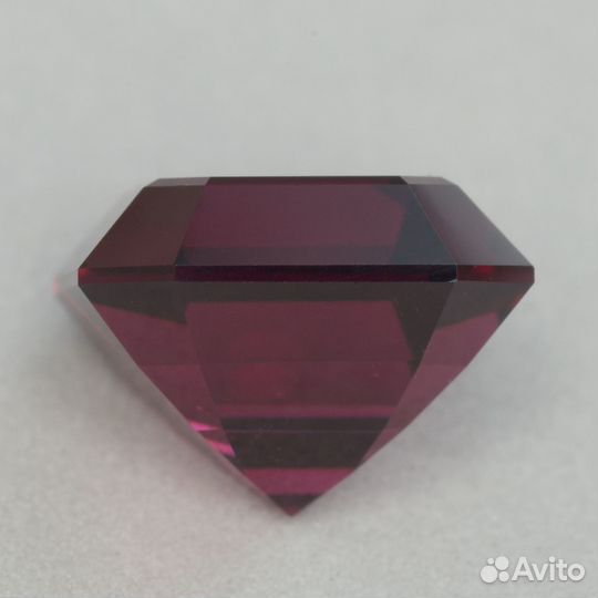Гранат родолит 8.81 кт