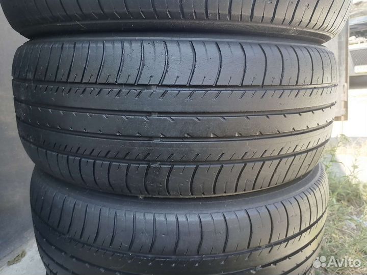 Yokohama dB Decibel E70 215/55 R17