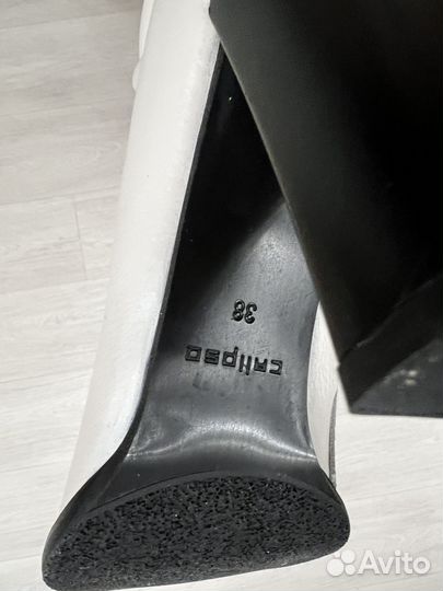 Сапоги демисезонные женские 38 новые