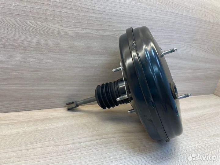 Вакуумный усилитель Renault Logan