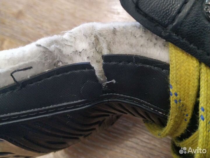 Коньки хоккейные ссм