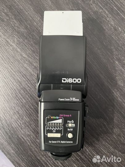 Накамерная фотовспышка