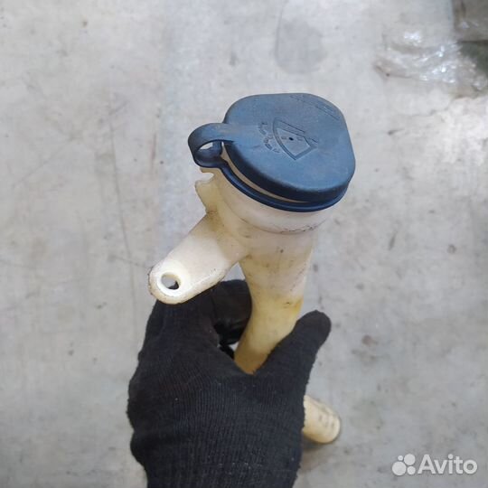 Горловина бачка омывателя volvo XC90 (2006-2014)