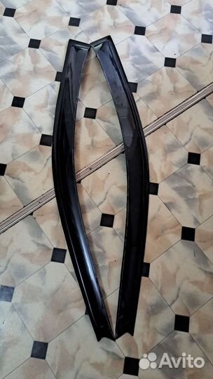 Дефлекторы окон,ветровики