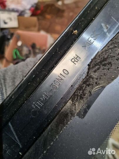 Стекло форточка правая Mazda 3 BK Hatchback