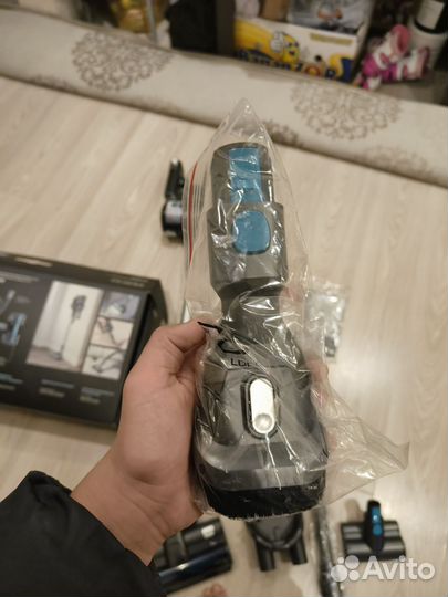 Ручной пылесос RED solution RV-UR3100