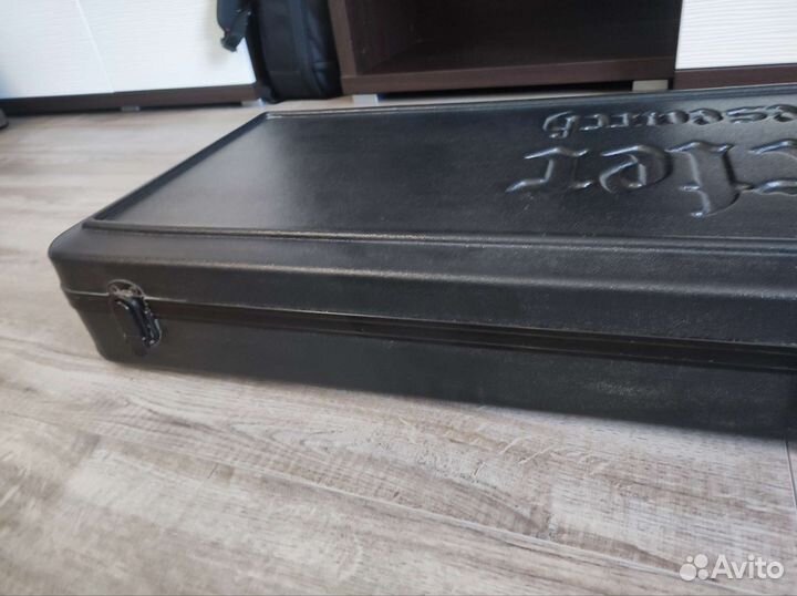 Кейс для бас гитары schecter, обмен