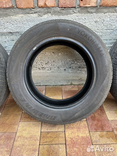 Yokohama Bluearth ES32 205/60 R16
