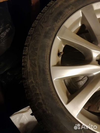 Bridgestone Blizzak VRX 225/55 R17