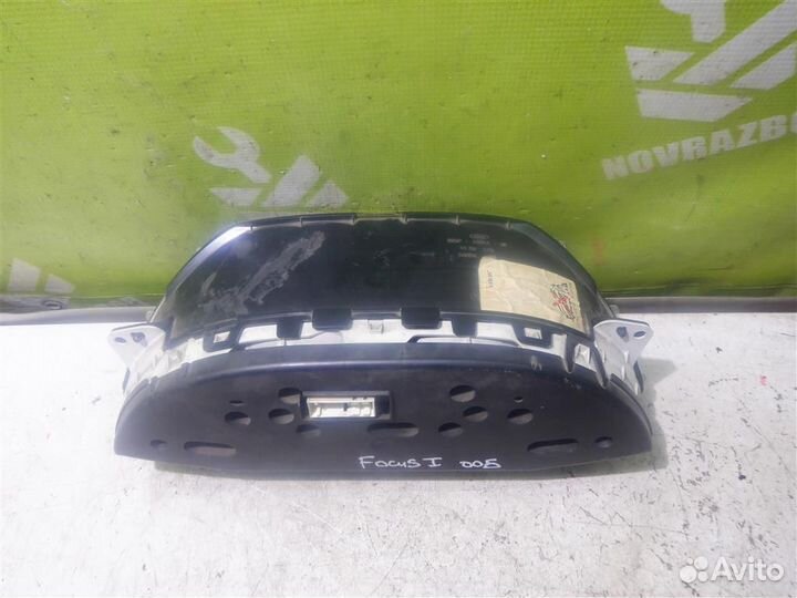 Панель приборов Форд Фокус 1