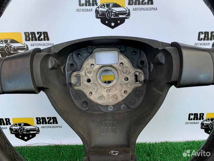 Рулевое колесо Volkswagen Passat