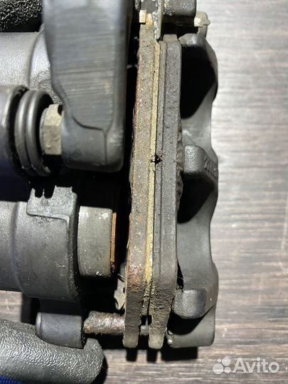 Передний тормозной суппорт для BMW F650CS