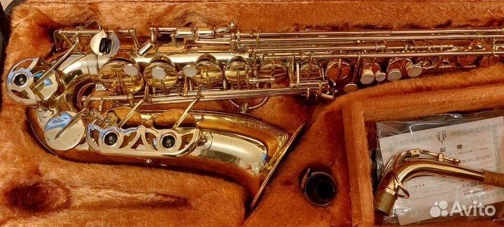Продам саксофон альт