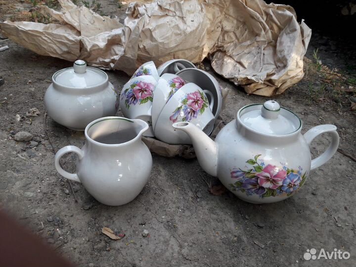 Чайные наборы заварные чайники сахарницы масленки