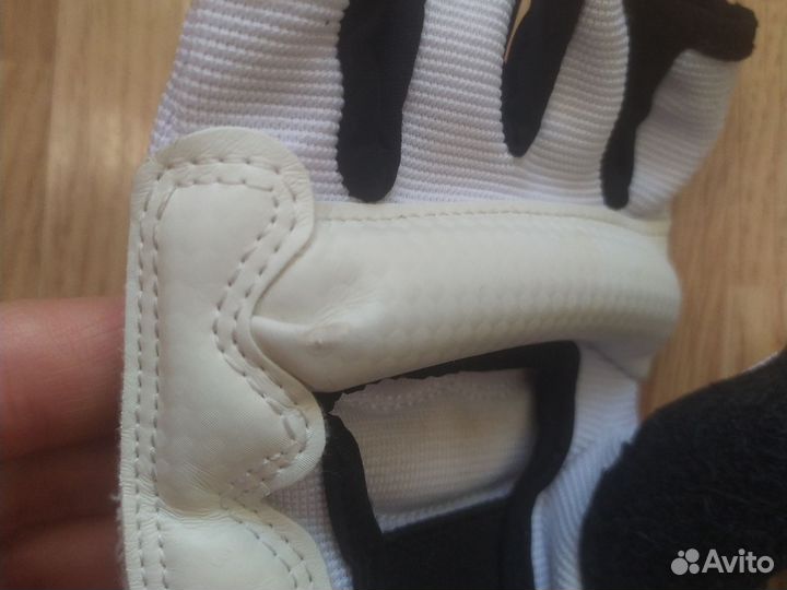 Защита кисти, перчатки Khan для тхэквондо