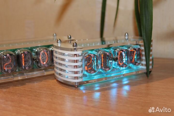 Часы ламповые (Nixie Clock)