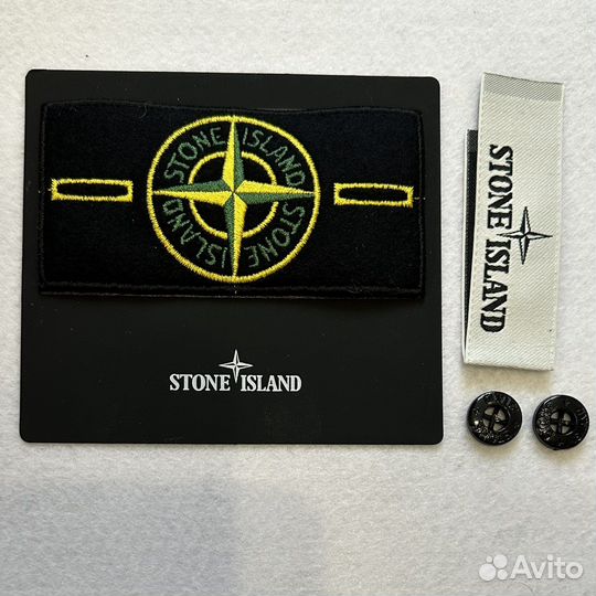 Оригинальный патч Stone island с пуговицами