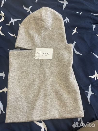 Тканный шерстяной палантин и шапка со снудом