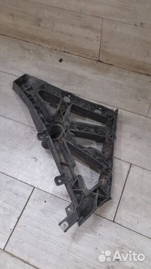 Кронштейн заднего бампера задний левый Jaguar Xf 2