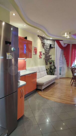 3-к. квартира, 80 м², 5/10 эт.