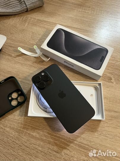 iPhone 15 Pro Max, 256 ГБ