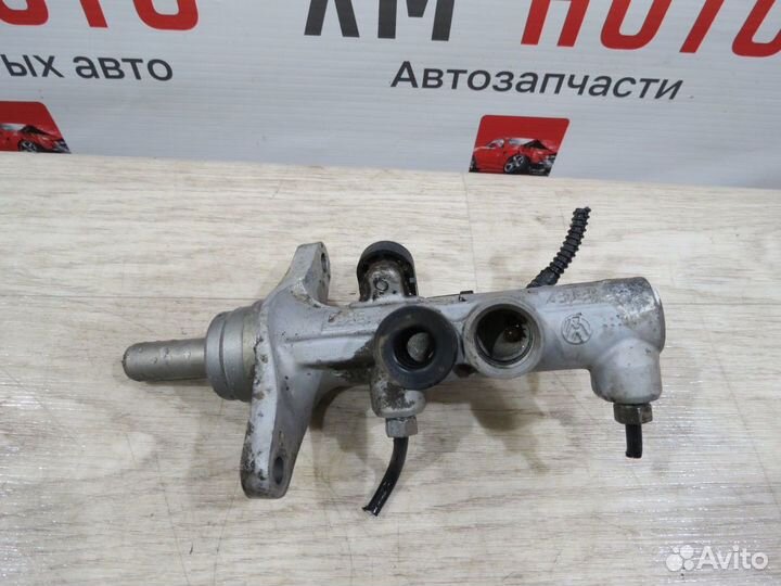 Главный тормозной цилиндр Volkswagen Polo