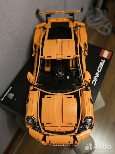 Lego technic Porsche 911 GT3 RS 42056