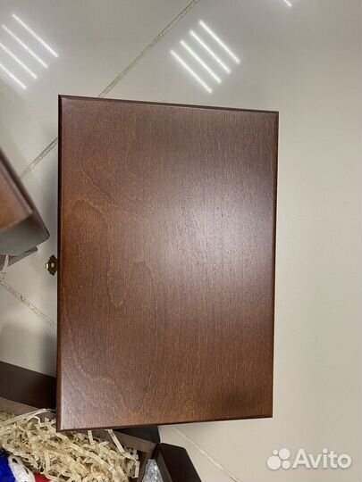 Коробка деревянная на подарок