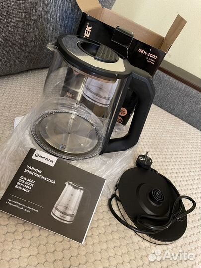 Чайник электрический стеклянный новый