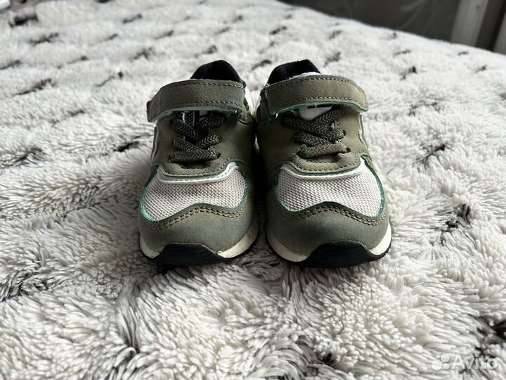 Кроссовки детские