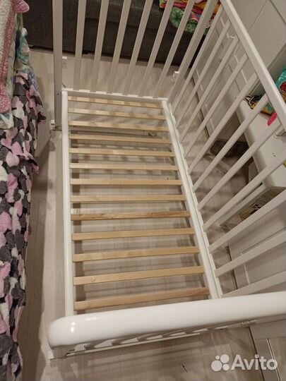 Детская кроватка с матрасом