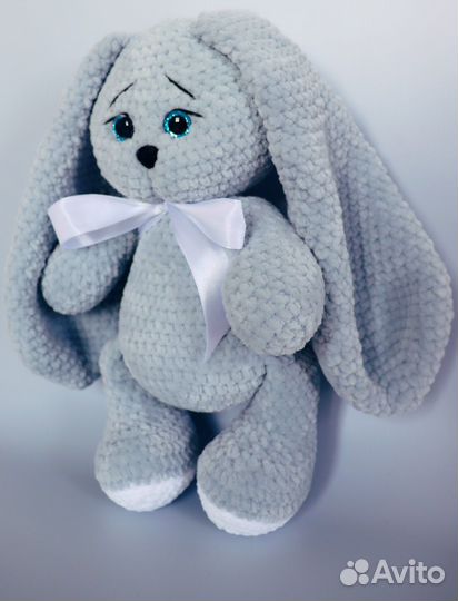 Вязаный Заяц ручной работы. на заказ 35 см