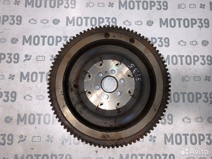 Маховик Toyota Auris 1.4 TD 2010