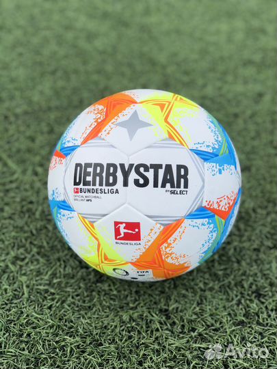 Футбольный мяч