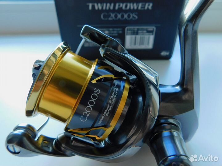 Shimano 20 Twin Power C2000S