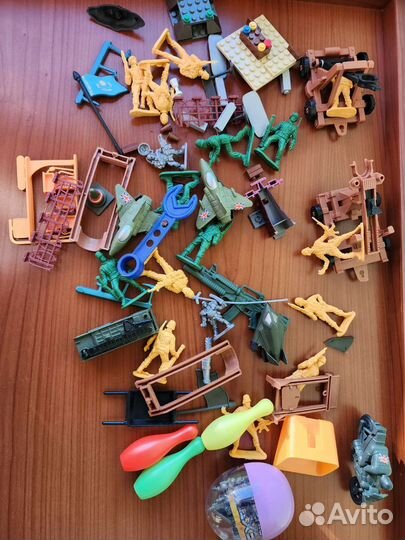 Развивающие игрушки для малышей пакетом