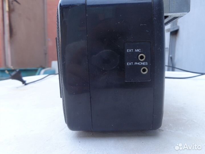 Магнитофон HBA International