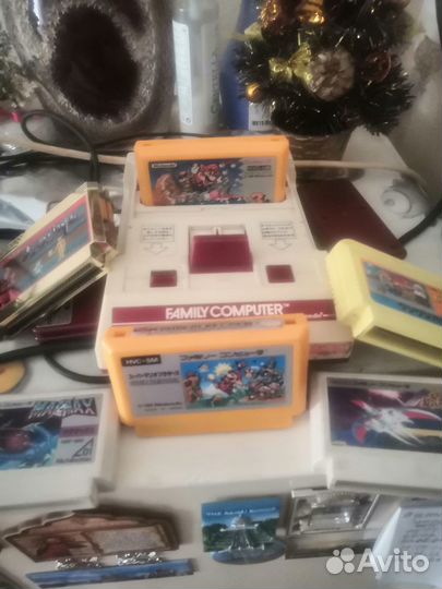 Nintendo Famicom и оригинальные картриджи