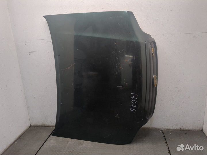 Капот Toyota Sequoia, 2001