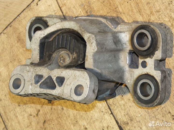 Гидроопора подушка двигателя Range Rover Evoque